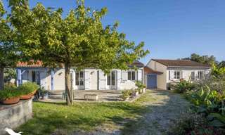 Maison 8 Pièces 160 m² à vendre à Allas-Bocage (17150)