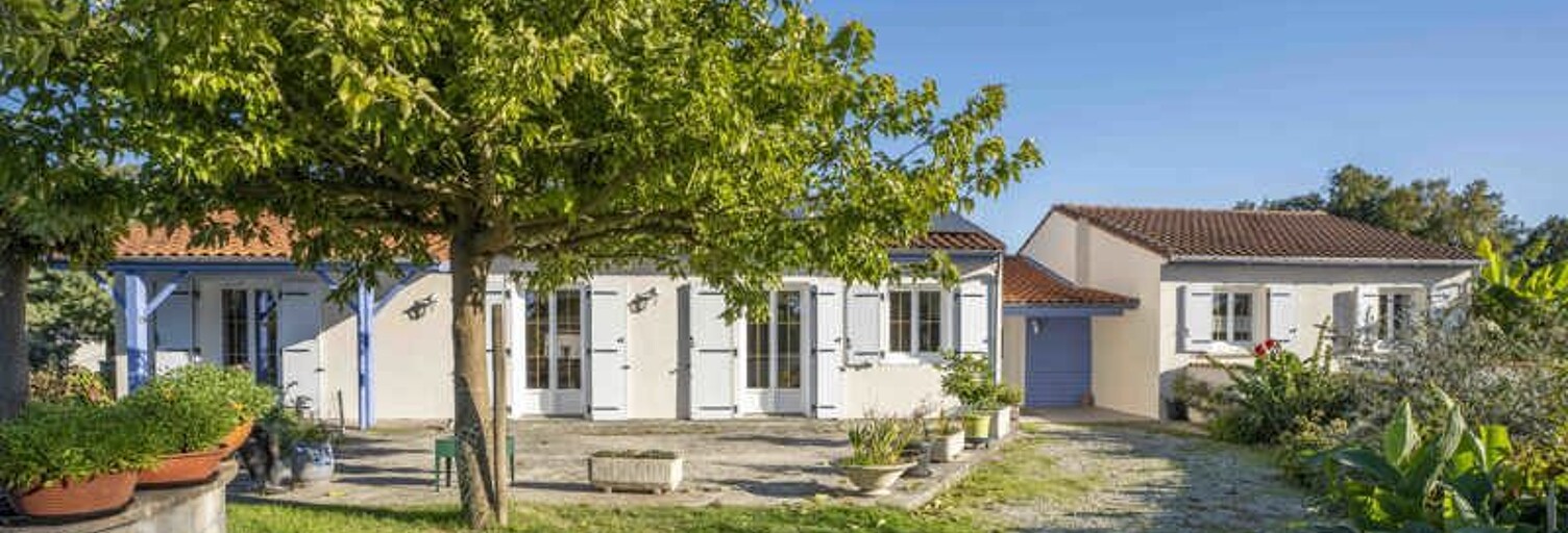 Maison 8 Pièces 160 m² à vendre à Allas-Bocage (17150)