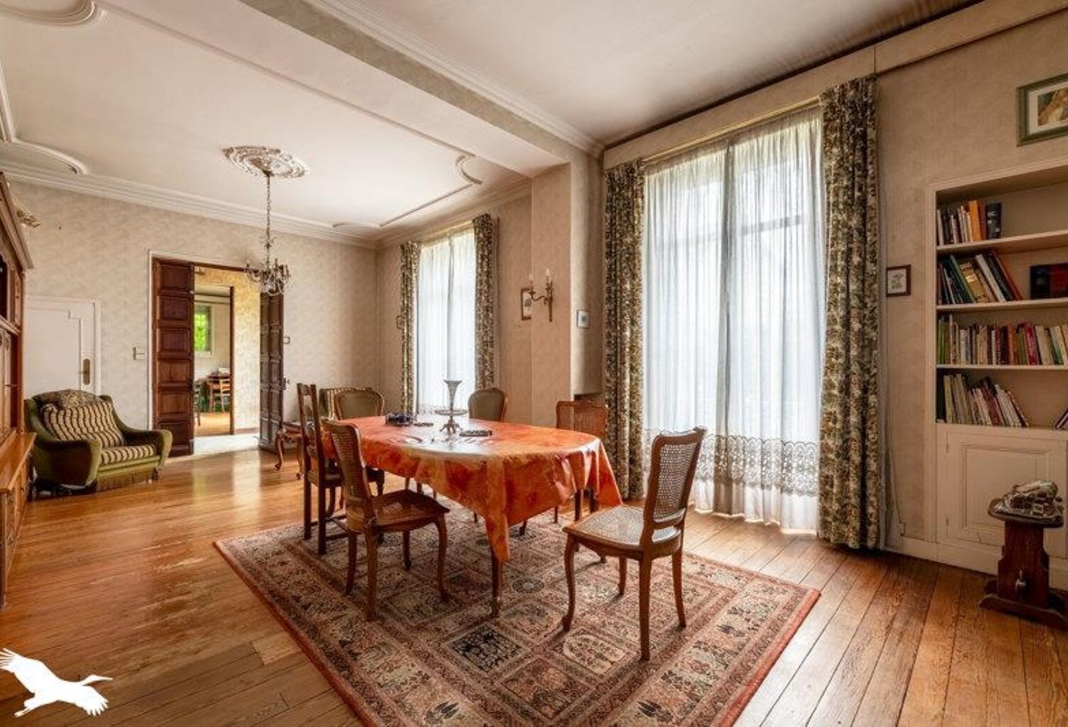 Maison en pierre de 9 pièces principales — photo 1