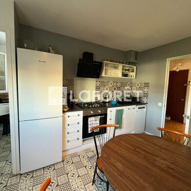 Appartement 3 pièces 712 €