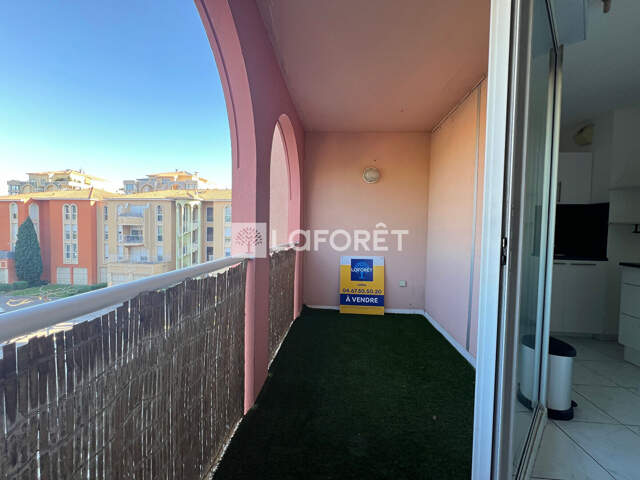Lattes Port Ariane F2  37 m2 terrasse, balcon, Cave, Garage — photo du bien