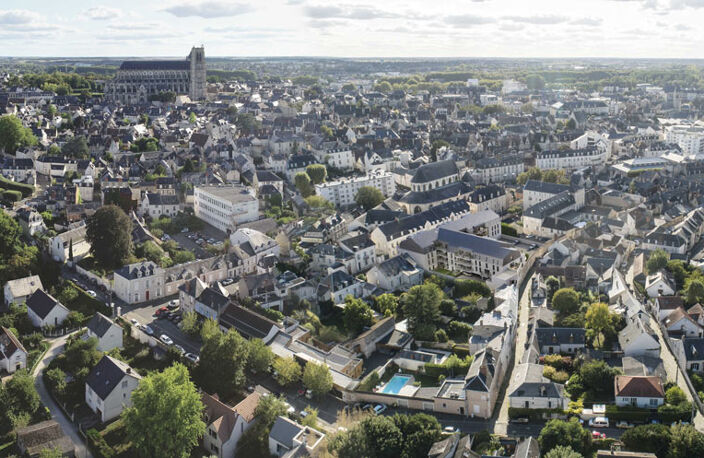 Une adresse rare au cœur de Bourges. Les travaux démarrent ! — photo 4