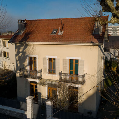 Maison 6 pièces 648000 €