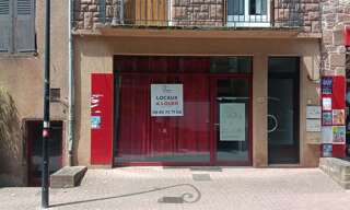 Commerce  40 m² à louer à Marcillac-Vallon (12330)