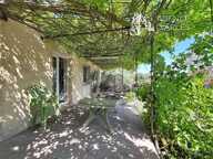 Arles – Maison familiale 157 m² – 5 chambres dont 2 de plain-pied – jardin arboré et clos — photo 2