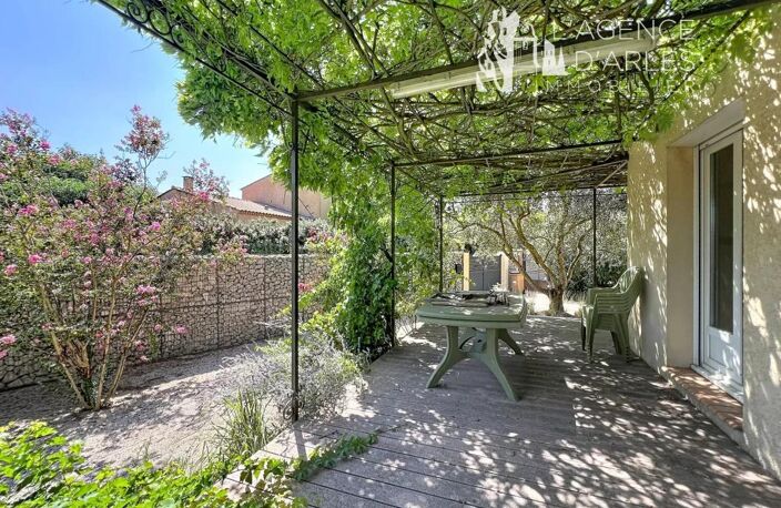 Arles – Maison familiale 157 m² – 5 chambres dont 2 de plain-pied – jardin arboré et clos — photo 5