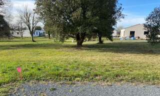 Terrain  780 m² à vendre à Saint-Vaize (17100)