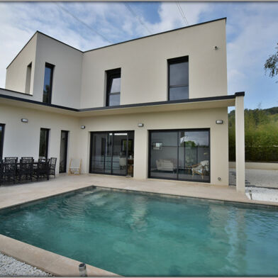 Maison 7 pièces 598000 €