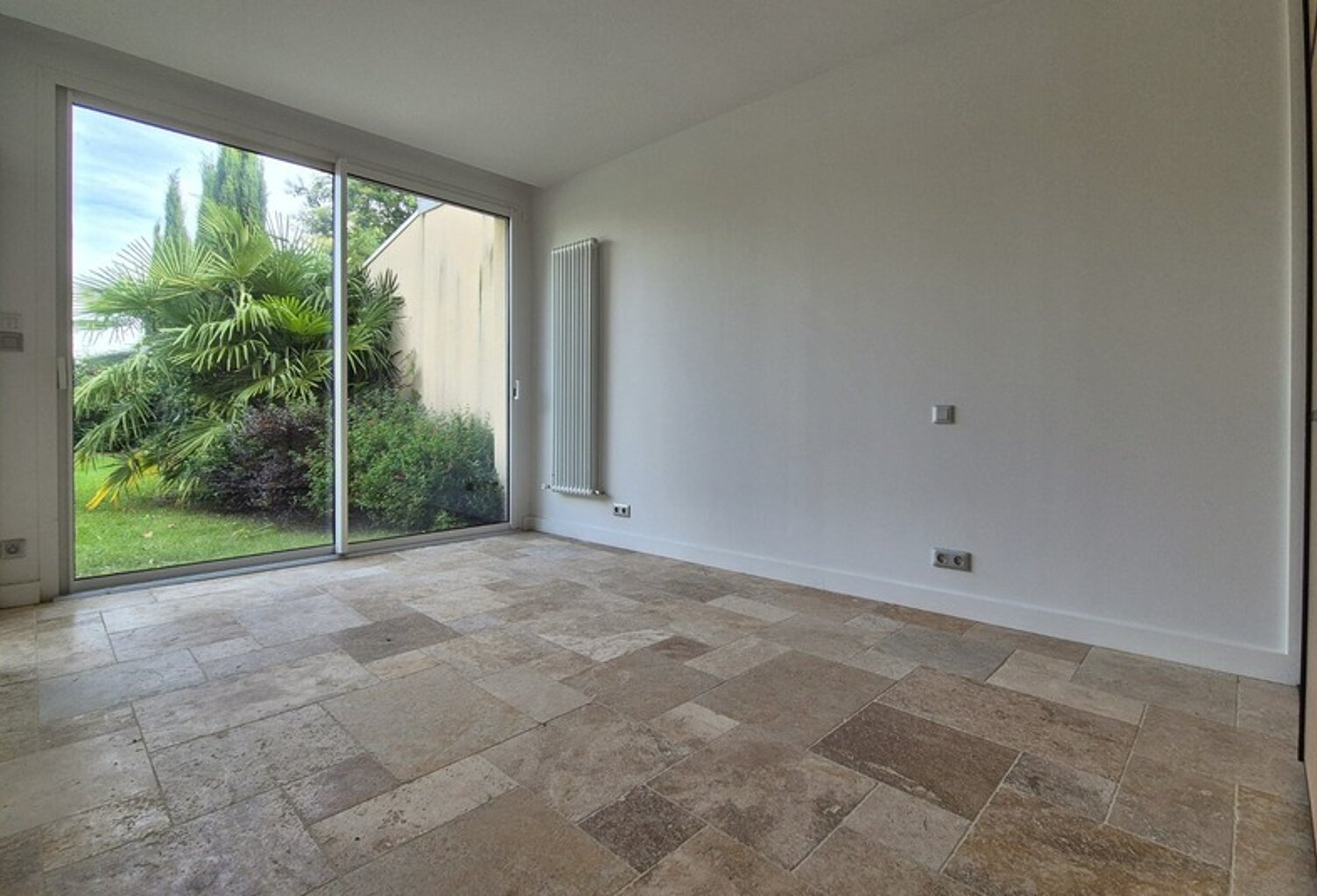 Appartement avec piscine — photo 1
