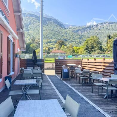 Commerce 8 pièces 184000 €