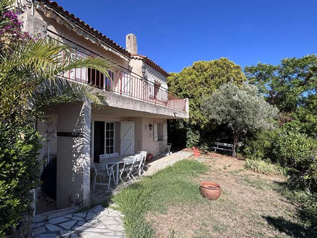 VALLAURIS - VILLA AVEC VUE MER PANORAMIQUE — photo du bien