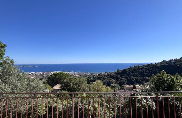 VALLAURIS - VILLA AVEC VUE MER PANORAMIQUE — photo 3