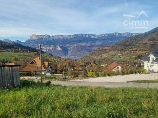 THEYS - Terrain à bâtir - vue massifs — photo du bien