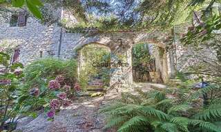 Maison 10 Pièces 330 m² à vendre à Laboule (07110)