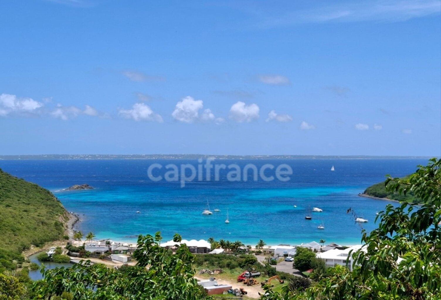 TERRAIN CONSTRUCTIBLE À VENDRE AVEC VUE MER ET MARINA D'ANSE MARCEL, SAINT MARTIN (97150) — photo 1