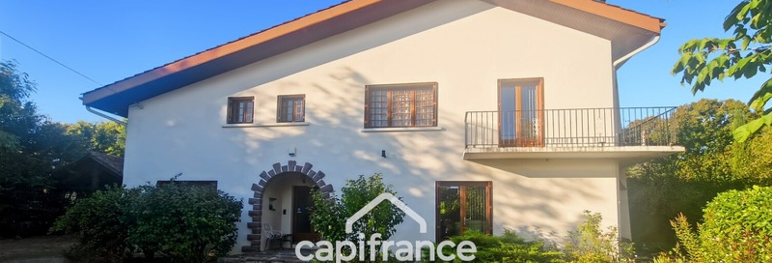 Maison 8 Pièces 190 m² à vendre à Estang (32240)