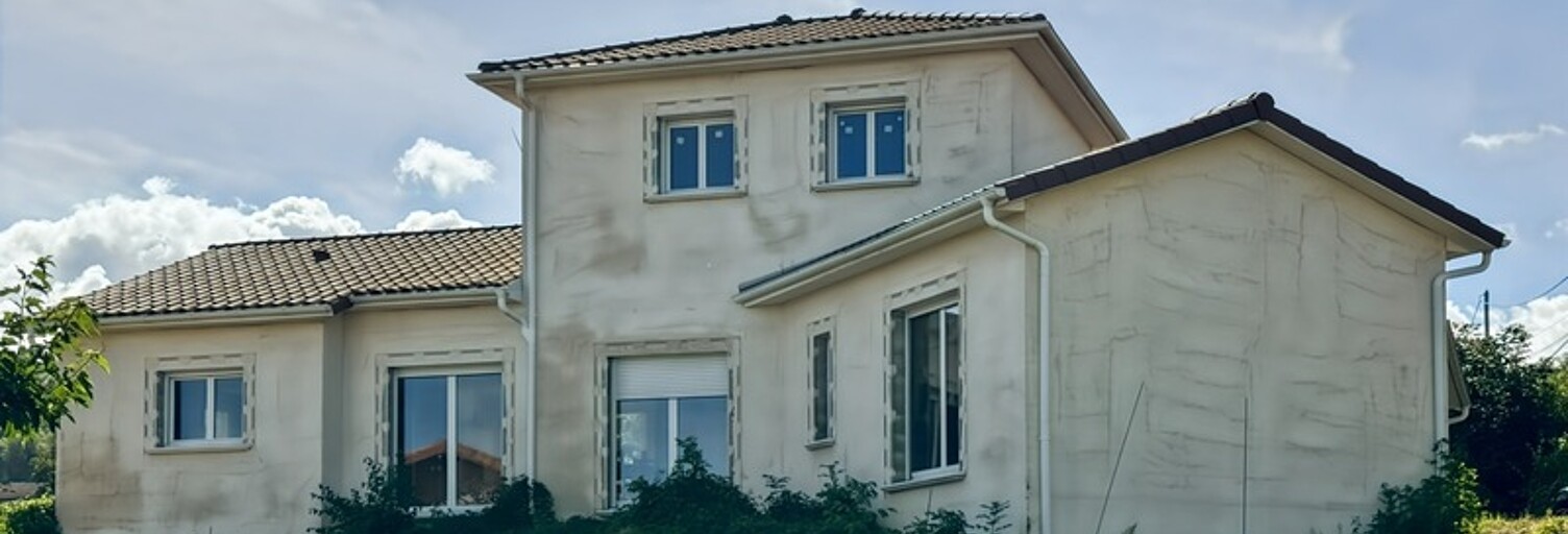 Maison 8 Pièces 170 m² à vendre à Beausemblant (26240)