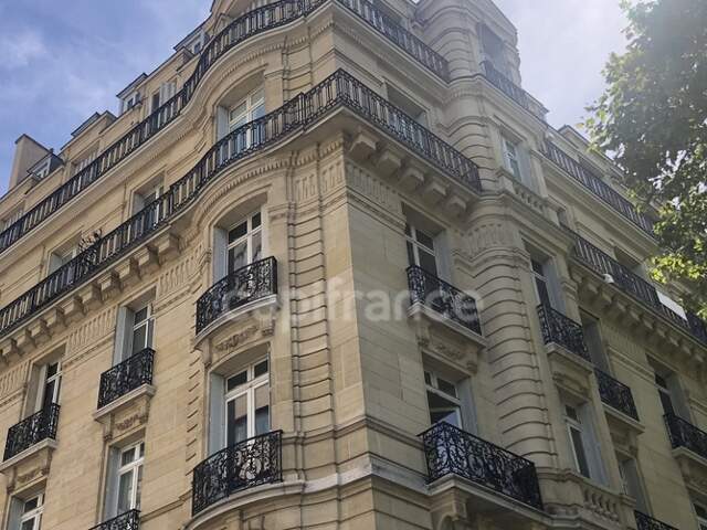 Plateau de chambre à vendre PARIS 16EME ARRONDISSEMENT (75) — photo du bien