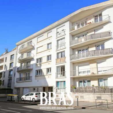 Appartement 4 pièces 265000 €