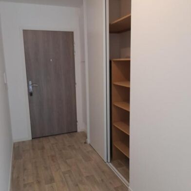 Appartement 3 pièces 1090 €