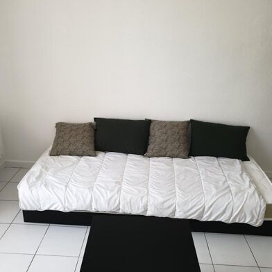 Appartement 1 pièces 340 €