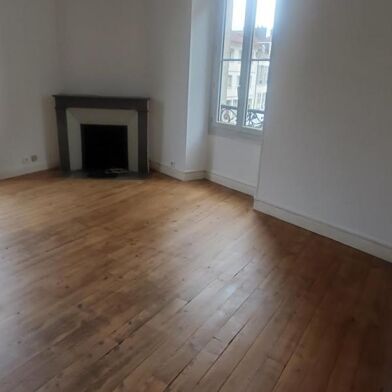 Appartement 4 pièces 750 €