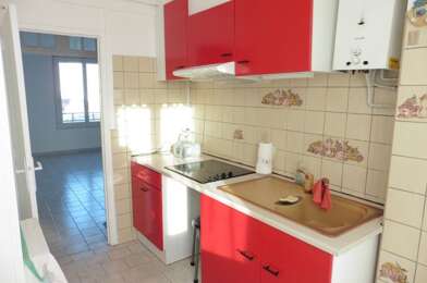 Appartement 3 pièces 700 €