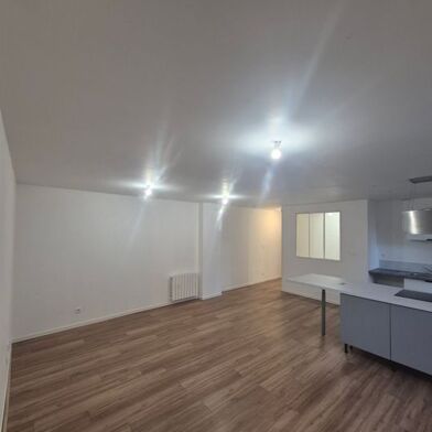 Appartement 3 pièces 650 €
