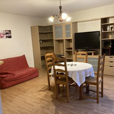 Appartement 2 pièces 900 €