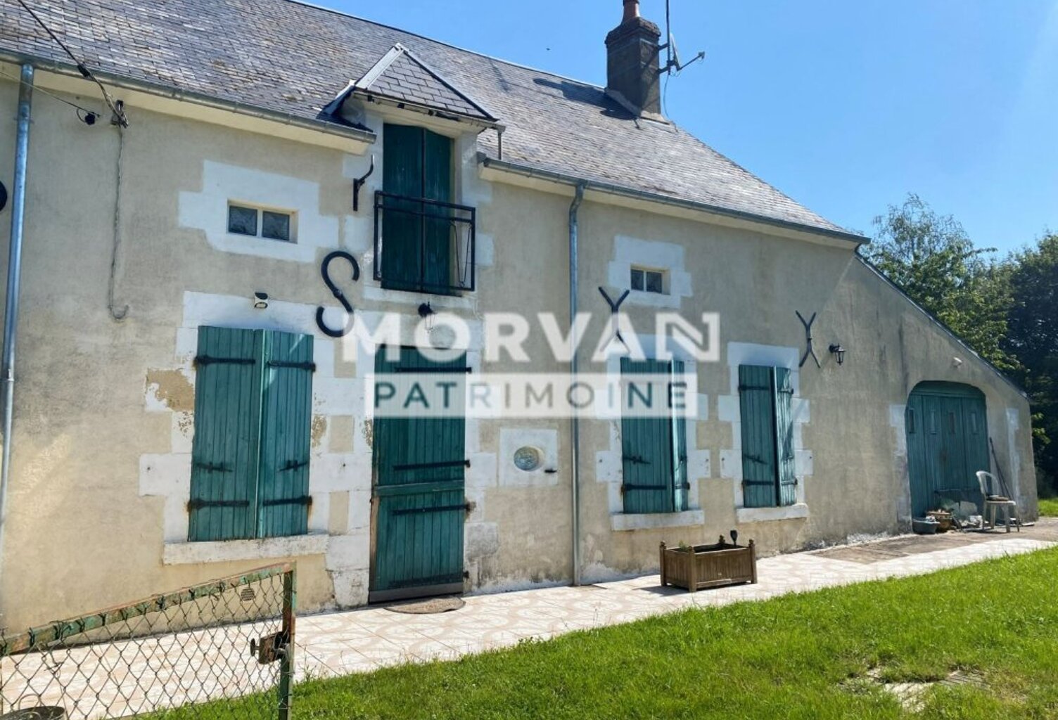 FERMETTE AUTHENTIQUE HAMEAU COEUR NIVERNAIS SUR 989 m2 de terrain clos - 71000 € — photo 1
