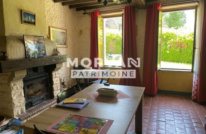 FERMETTE AUTHENTIQUE HAMEAU COEUR NIVERNAIS SUR 989 m2 de terrain clos - 71000 € — photo 2