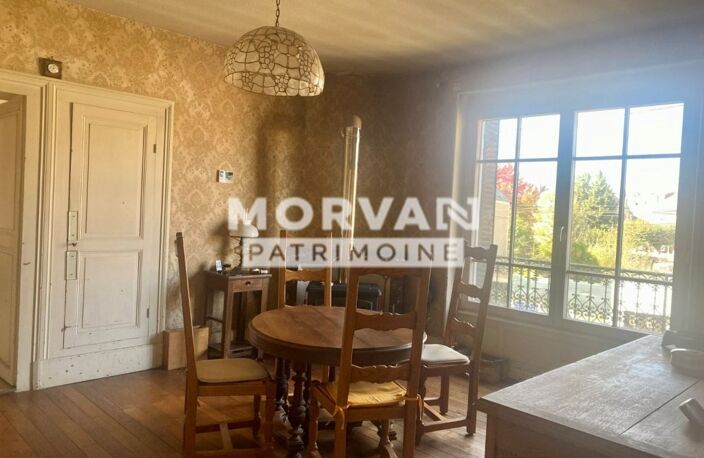 CHATILLON-EN-BAZOIS : MAISON DE BOURG 102.56 m 2 avec grenier aménageable, dépendances 137.86 m2, cour et jardin 858 m2 - 71000 € — photo 4
