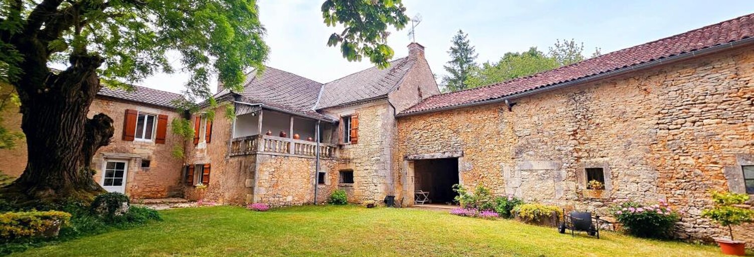 Maison 9 Pièces 230 m² à vendre à Sorges et Ligueux en Périgord (24420)