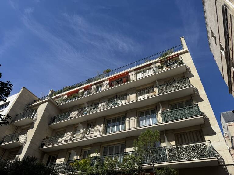Places de parking - NEUILLY SUR SEINE — photo 1