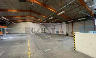 Local industriel  1892 m² à vendre à Meaux (77100)