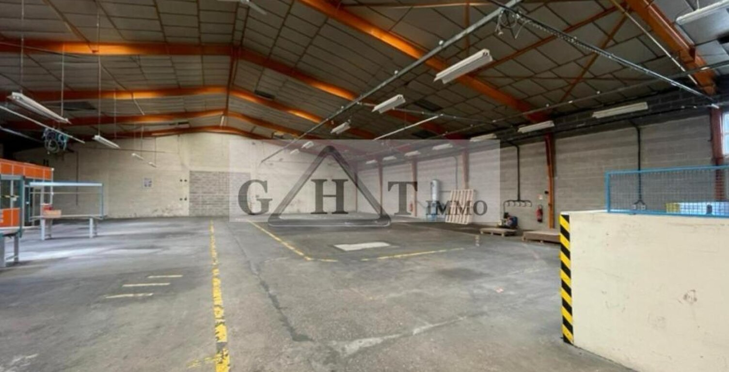 A VENDRE ENTREPOT BUREAU MEAUX — photo 1