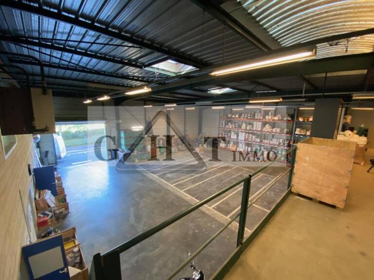 Entrepôt indépendant accès RN 20 — photo 1