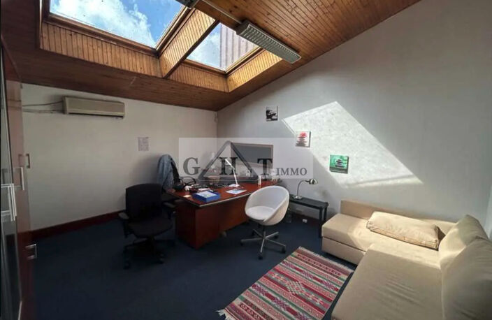 ENTREPOT BUREAUX 1169M² A BAGNOLET — photo 5