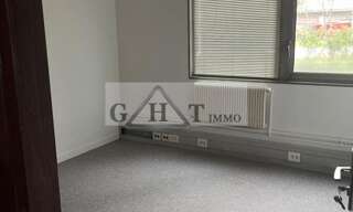 Bureau  200 m² à louer à La Courneuve (93120)