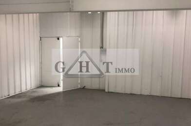 Local industriel  1400 €