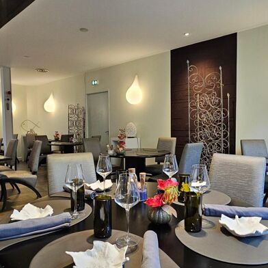 Commerce  241500 €