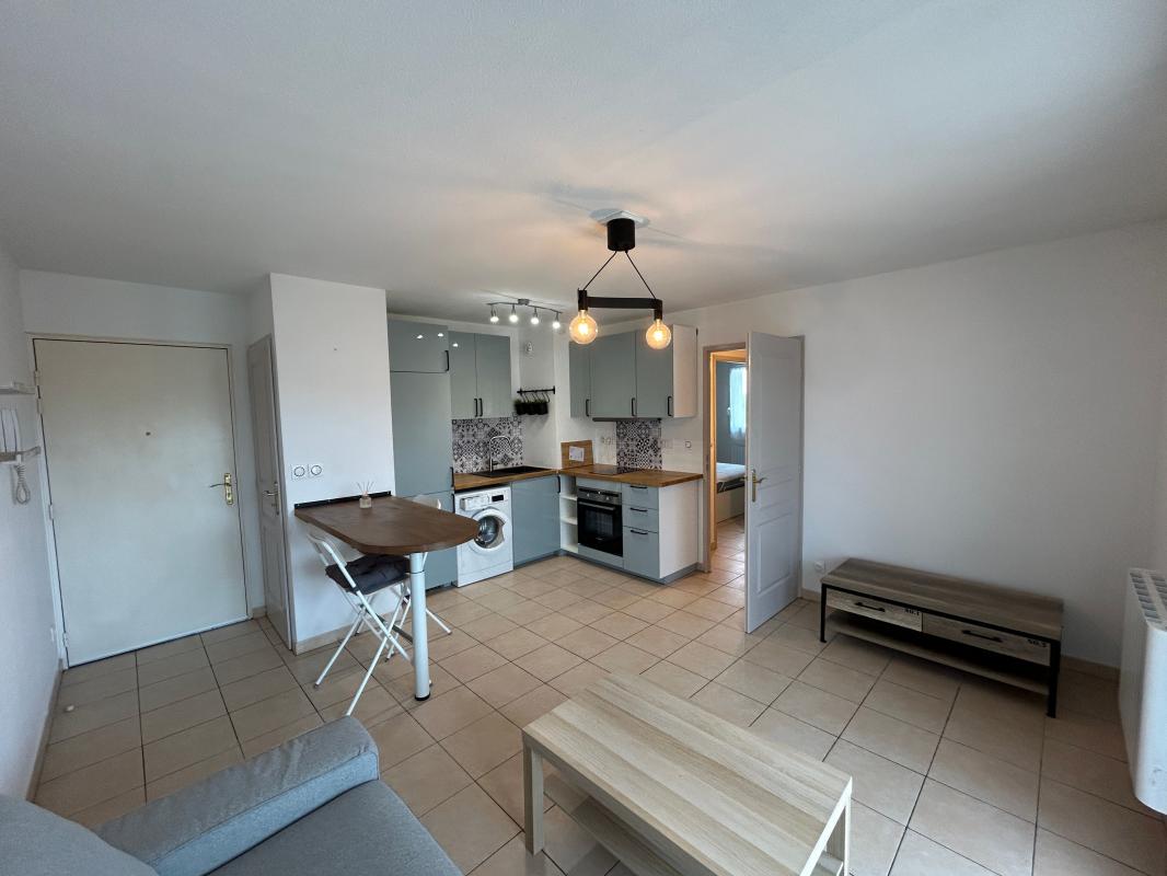 Photo Appartement t2 meublé toulon les routes parking ascenseur image 2/4