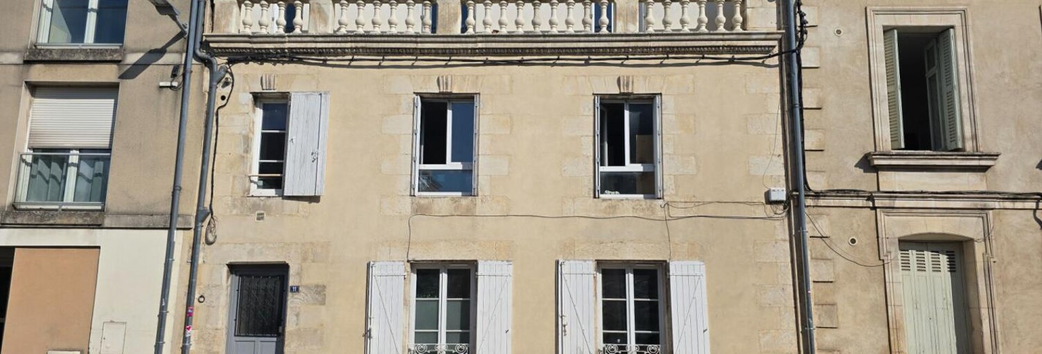 Immeuble  144 m² à vendre à Poitiers (86000)