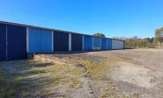 Garage   m² à vendre à Saint-Étienne-de-Montluc (44360)