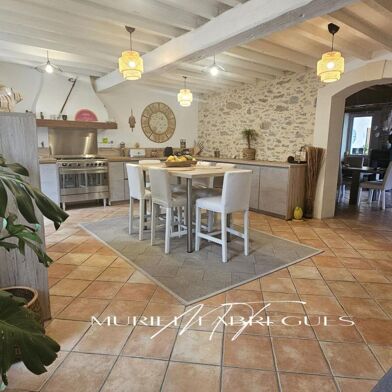 Maison 6 pièces 499500 €