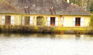 Maison 10 Pièces 300 m² à vendre à Saint-Denis-de-Pile (33910)