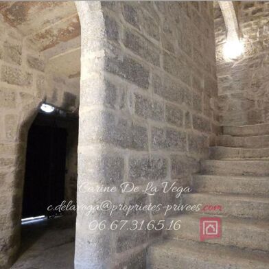 Appartement 8 pièces 231000 €