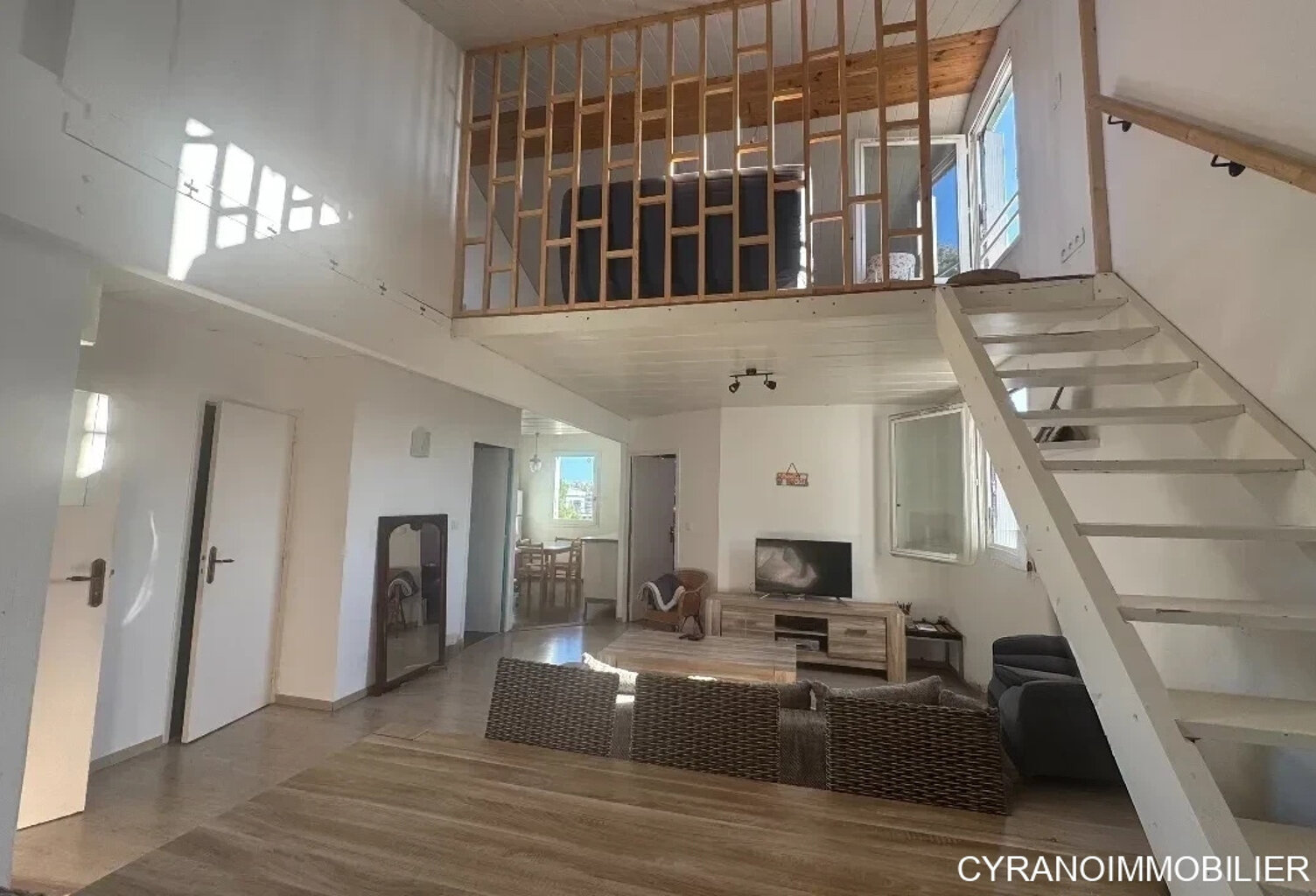 Appart de 78 m2  en duplex, 2 chs, garage, place de parking, — photo 1