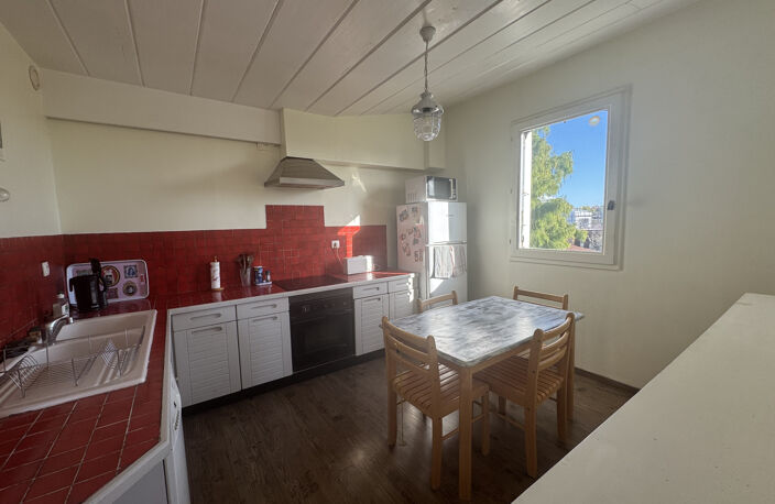 Appart de 78 m2  en duplex, 2 chs, garage, place de parking, — photo 2