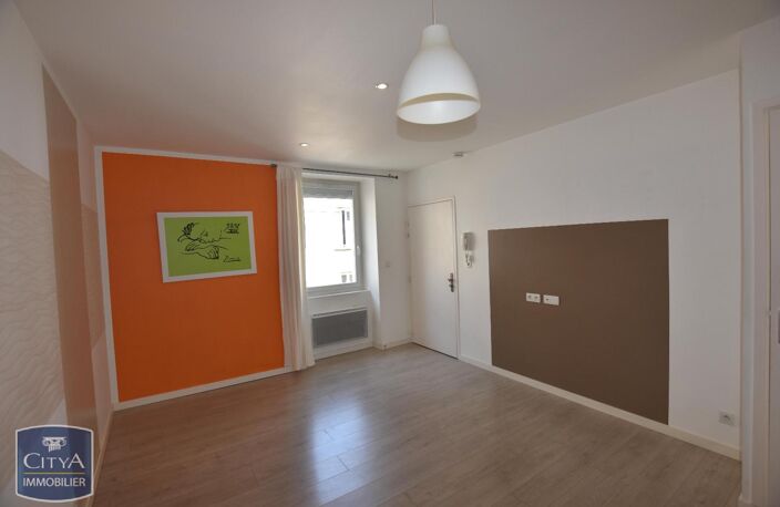 Location appartement 2 pièces 36 m² à Cholet (49300) — photo 3